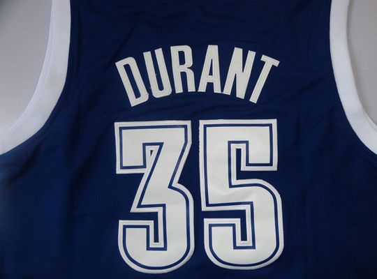 与禁区前沿 与禁区前沿