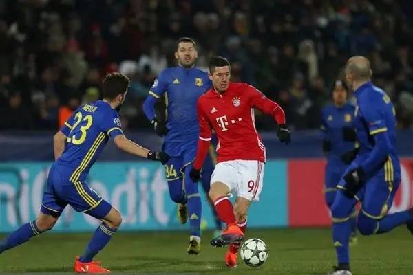 最吸睛的不 最吸睛的不